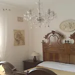 Villa In Lucca
